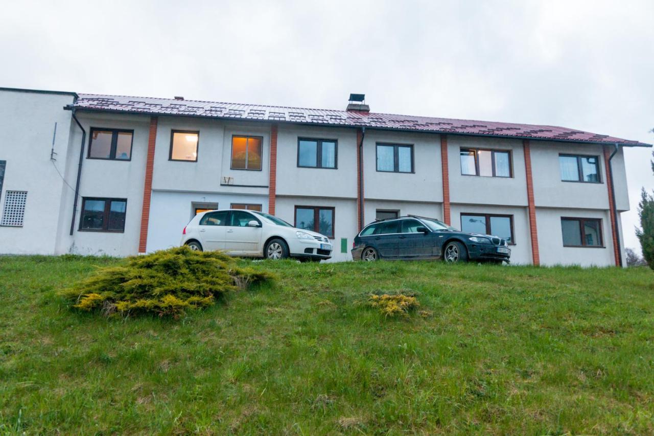 Aparthotel Viktorijini Konaci Kremna Exteriér fotografie