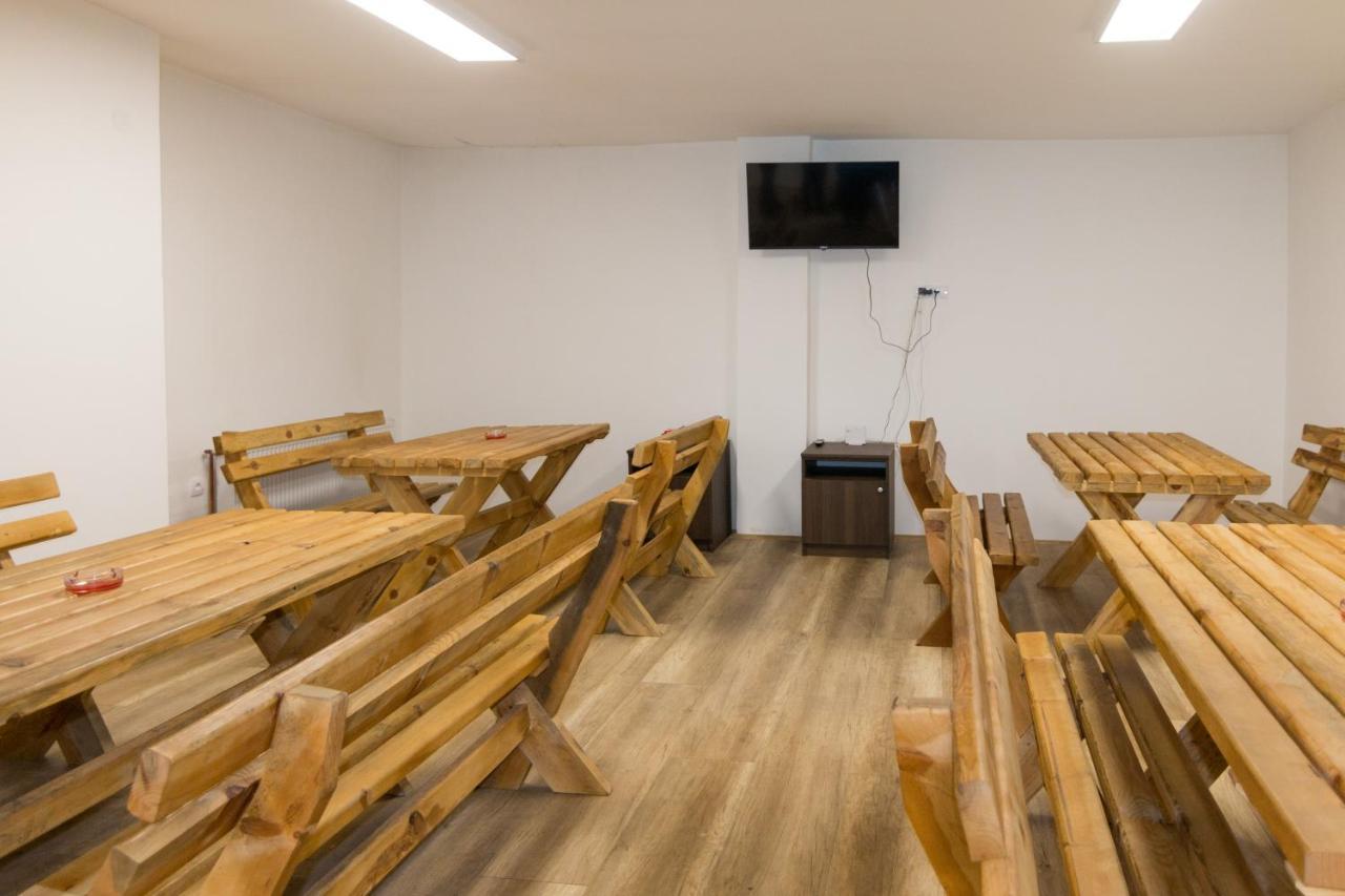 Aparthotel Viktorijini Konaci Kremna Exteriér fotografie