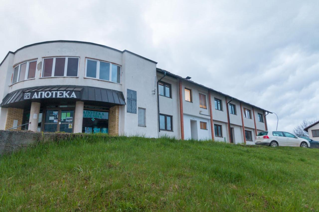 Aparthotel Viktorijini Konaci Kremna Exteriér fotografie