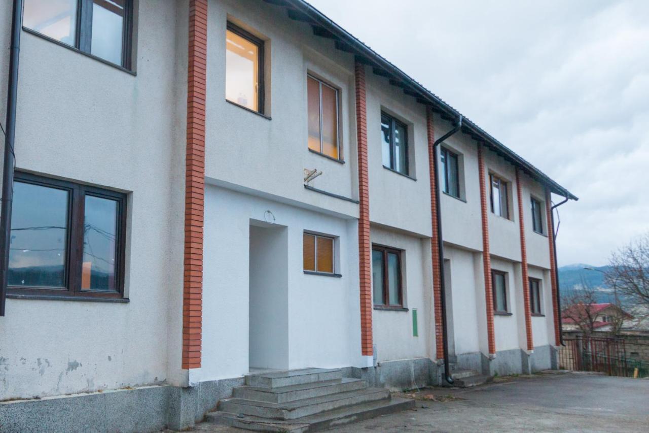 Aparthotel Viktorijini Konaci Kremna Exteriér fotografie